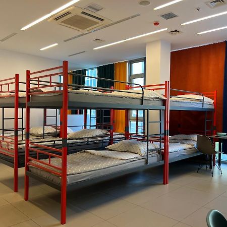 Hostel Fuchs Warschau Buitenkant foto
